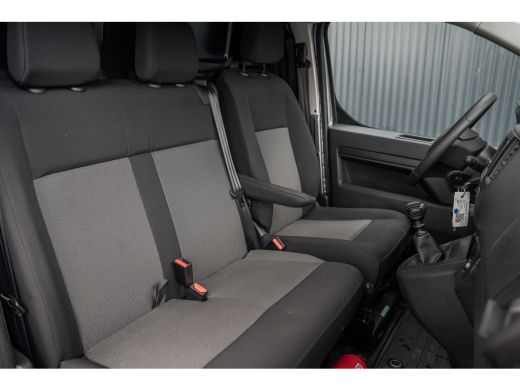 Opel Vivaro 2.0 | 145 PK | L3H1 | Camera | Carplay | Cruise | Airco | Parkeersensoren | 3-Zits ActivLease financial lease