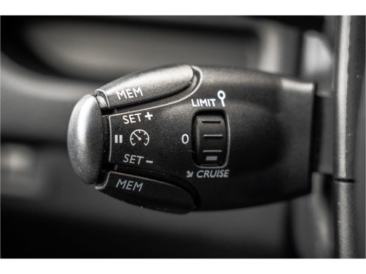 Opel Vivaro 2.0 | 145 PK | L3H1 | Camera | Carplay | Cruise | Airco | Parkeersensoren | 3-Zits ActivLease financial lease