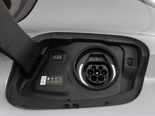 Peugeot 308 1.6 Plug-in Hybrid 180 Active Pack Business | SOH 95,4% | Carplay | Full LED | Cruise control | P... ActivLease financial lease