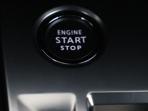 Peugeot 308 1.6 Plug-in Hybrid 180 Active Pack Business | SOH 95,4% | Carplay | Full LED | Cruise control | P... ActivLease financial lease