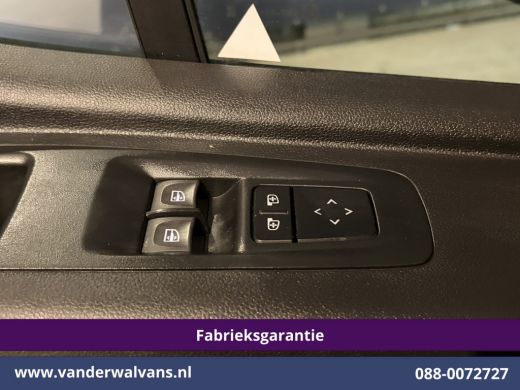 Renault Master 2.0 dCi 150pk L2H2 Fabrieksgarantie Euro6 Airco | 2x Zijdeur | 360 Graden Camera | LED | 2500kg T... ActivLease financial lease