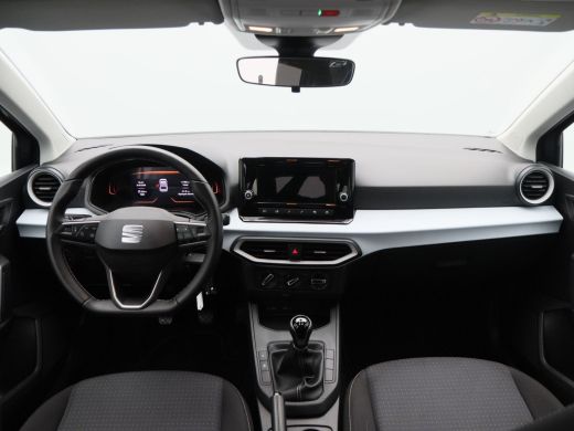Seat Ibiza 1.0 EcoTSi Style Plus | Parkeersensoren | Cruise Control | Airco | CarPlay | 15 Inch | 11.734 Km !! ActivLease financial lease