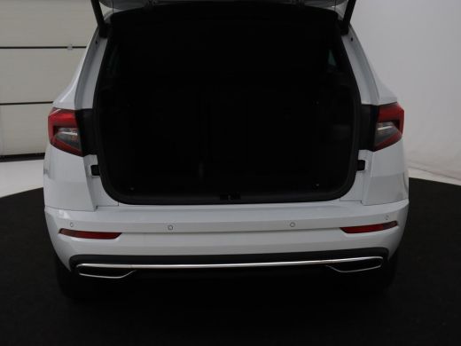Skoda Karoq 1.5 TSI Sportline | Panoramadak | Stoelverwarming | Adaptive cruise | Camera | Sportstoelen | Vir... ActivLease financial lease