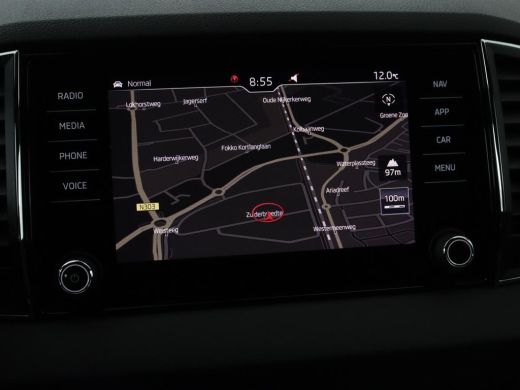 Skoda Karoq 1.5 TSI Sportline | Panoramadak | Stoelverwarming | Adaptive cruise | Camera | Sportstoelen | Vir... ActivLease financial lease