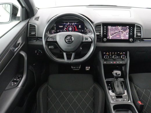 Skoda Karoq 1.5 TSI Sportline | Panoramadak | Stoelverwarming | Adaptive cruise | Camera | Sportstoelen | Vir... ActivLease financial lease
