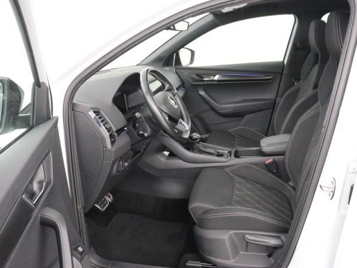 Skoda Karoq 1.5 TSI Sportline | Panoramadak | Stoelverwarming | Adaptive cruise | Camera | Sportstoelen | Vir... ActivLease financial lease