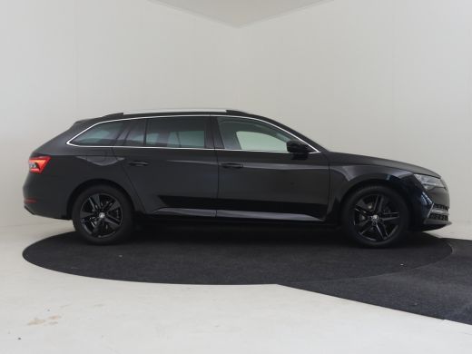 Skoda Superb Combi Style iV 218pk DSG/AUTO | Elektrisch verstelb. voorstoelen | 95% SOH | Adaptive cruise  | D... ActivLease financial lease