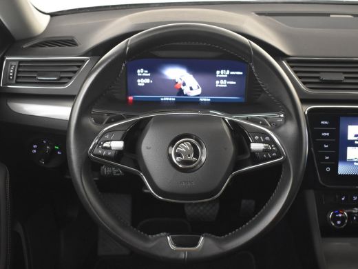 Skoda Superb Combi Style iV 218pk DSG/AUTO | Elektrisch verstelb. voorstoelen | 95% SOH | Adaptive cruise  | D... ActivLease financial lease