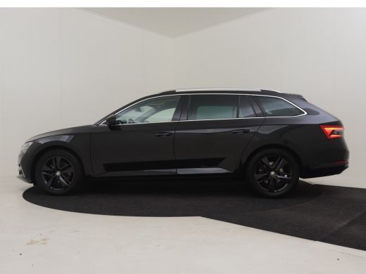Skoda Superb Combi Style iV 218pk DSG/AUTO | Elektrisch verstelb. voorstoelen | 95% SOH | Adaptive cruise  | D... ActivLease financial lease