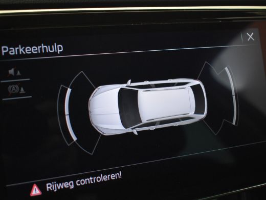 Skoda Superb Combi Style iV 218pk DSG/AUTO | Elektrisch verstelb. voorstoelen | 95% SOH | Adaptive cruise  | D... ActivLease financial lease
