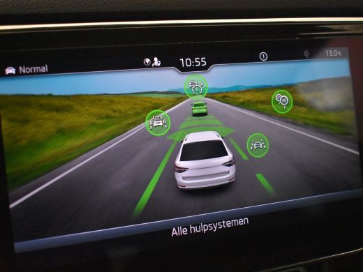 Skoda Superb Combi Style iV 218pk DSG/AUTO | Elektrisch verstelb. voorstoelen | 95% SOH | Adaptive cruise  | D... ActivLease financial lease