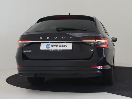 Skoda Superb Combi Style iV 218pk DSG/AUTO | Elektrisch verstelb. voorstoelen | 95% SOH | Adaptive cruise  | D... ActivLease financial lease