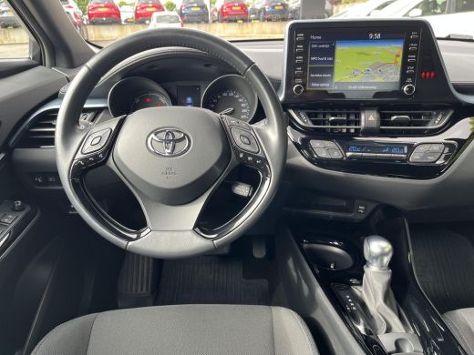 Toyota C-HR 2.0 Hybrid Dynamic | Trekhaak | Navigatie | Apple CarPlay/Android auto ActivLease financial lease