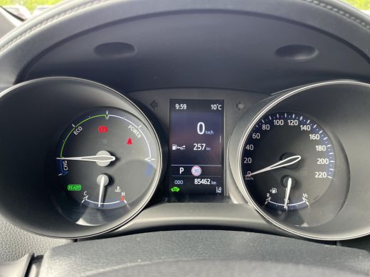 Toyota C-HR 2.0 Hybrid Dynamic | Trekhaak | Navigatie | Apple CarPlay/Android auto ActivLease financial lease
