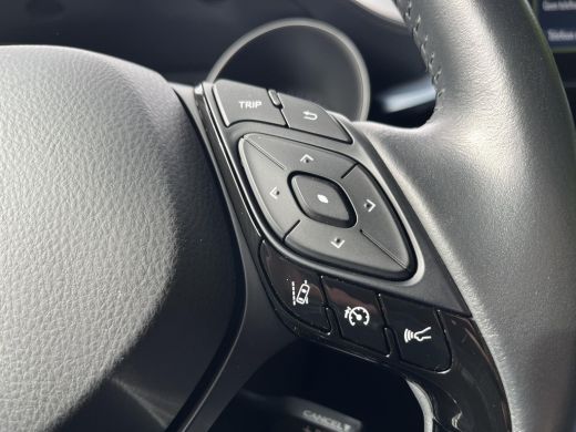 Toyota C-HR 2.0 Hybrid Dynamic | Trekhaak | Navigatie | Apple CarPlay/Android auto ActivLease financial lease