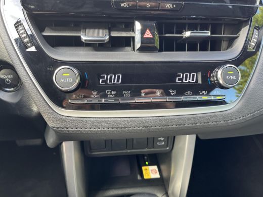 Toyota Corolla Cross Hybrid 140 Style | Apple CarPlay/Android auto | Elektrische achterklep | Navigatie ActivLease financial lease