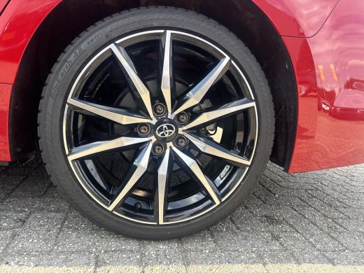 Toyota Corolla Touring Sports Hybrid 200 GR Sport Plus ActivLease financial lease