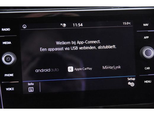 Volkswagen Touran 1.0 TSI Highline *1ste Eigenaar*Leer*Trekhaak*PDC* ActivLease financial lease