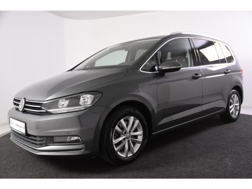 Volkswagen Touran 1.0 TSI Highline *1ste Eigenaar*Leer*Trekhaak*PDC* ActivLease financial lease