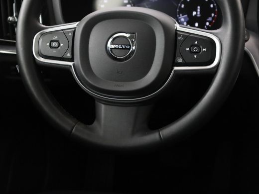 Volvo  V60 2.0 B3 Momentum | Trekhaak | Stoelverwarming | Adaptive cruise | Carplay | Stuurverwarming | Full... ActivLease financial lease
