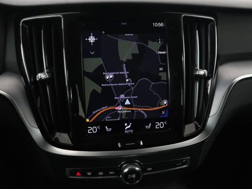 Volvo  V60 2.0 B3 Momentum | Trekhaak | Stoelverwarming | Adaptive cruise | Carplay | Stuurverwarming | Full... ActivLease financial lease
