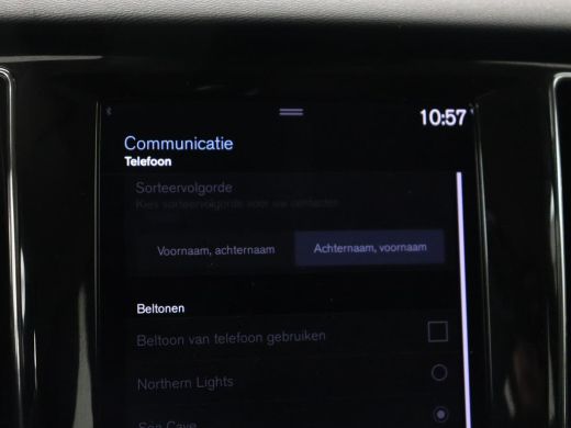 Volvo  V60 2.0 B3 Momentum | Trekhaak | Stoelverwarming | Adaptive cruise | Carplay | Stuurverwarming | Full... ActivLease financial lease