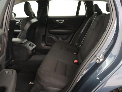 Volvo  V60 2.0 B3 Momentum | Trekhaak | Stoelverwarming | Adaptive cruise | Carplay | Stuurverwarming | Full... ActivLease financial lease