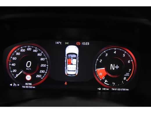 Volvo  XC40 1.5 T2 Momentum *1ste Eigenaar*Navigatie*Camera*Carplay* ActivLease financial lease
