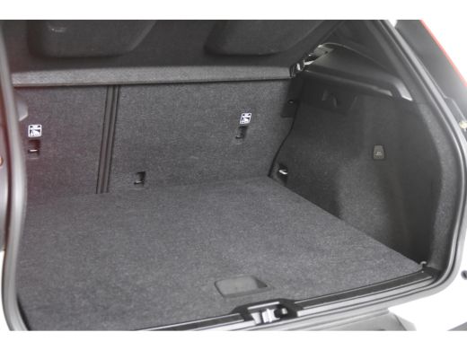 Volvo  XC40 1.5 T2 Momentum *1ste Eigenaar*Navigatie*Camera*Carplay* ActivLease financial lease