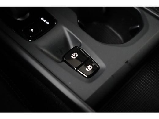 Volvo  XC40 1.5 T4 Plug-in hybrid Plus Bright | Achteruitrijcamera | Alarmsysteem | Apple Carplay/Android Aut... ActivLease financial lease