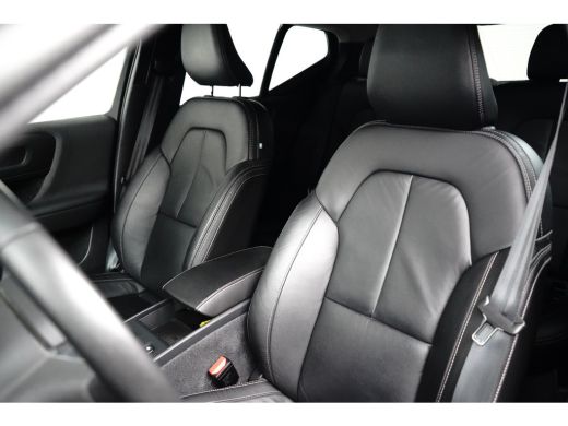 Volvo  XC40 1.5 T4 Plug-in hybrid Plus Bright | Achteruitrijcamera | Alarmsysteem | Apple Carplay/Android Aut... ActivLease financial lease