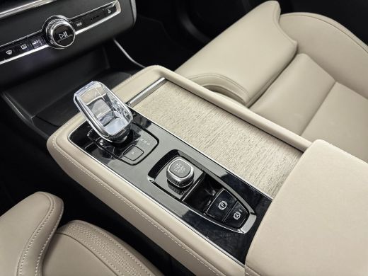 Volvo  XC90 T8 Recharge Ultra Dark | 21 | Luchtvering | Trekhaak | Getint Glas | Harman Kardon | 360 Camera |... ActivLease financial lease