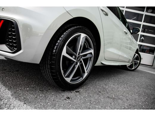 Audi A1 Sportback Sportback 25 TFSI S line | ACC | Navigatie | Sensoren voor + achter | Stoelverwarming | ActivLease financial lease