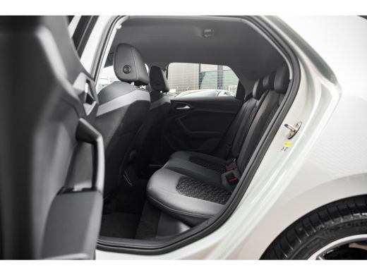 Audi A1 Sportback Sportback 25 TFSI S line | ACC | Navigatie | Sensoren voor + achter | Stoelverwarming | ActivLease financial lease