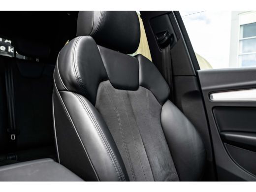 Audi Q5 50 TFSI e S edition Competition 299PK | Trekhaak | Luchtvering | Panorama Dak | Massage Stoelen |... ActivLease financial lease