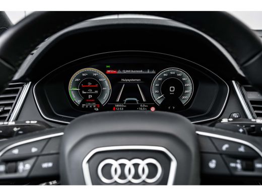 Audi Q5 50 TFSI e S edition Competition 299PK | Trekhaak | Luchtvering | Panorama Dak | Massage Stoelen |... ActivLease financial lease