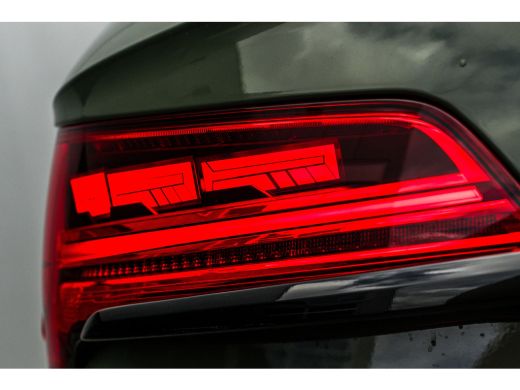 Audi Q5 50 TFSI e S edition Competition 299PK | Trekhaak | Luchtvering | Panorama Dak | Massage Stoelen |... ActivLease financial lease