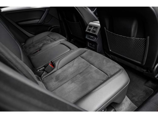 Audi Q5 50 TFSI e S edition Competition 299PK | Trekhaak | Luchtvering | Panorama Dak | Massage Stoelen |... ActivLease financial lease