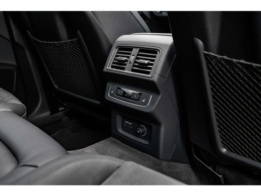 Audi Q5 50 TFSI e S edition Competition 299PK | Trekhaak | Luchtvering | Panorama Dak | Massage Stoelen |... ActivLease financial lease