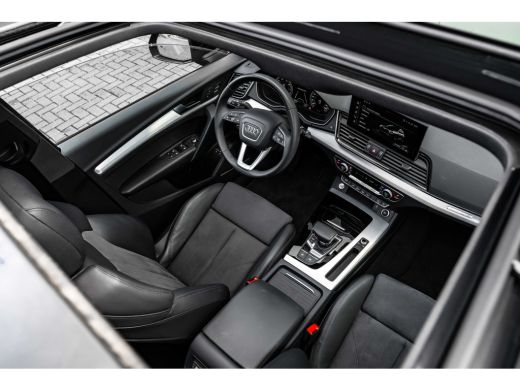 Audi Q5 50 TFSI e S edition Competition 299PK | Trekhaak | Luchtvering | Panorama Dak | Massage Stoelen |... ActivLease financial lease