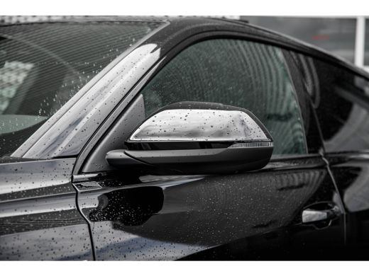 Audi Q8 60 TFSI e quattro Pro Line S Competition | Panoramadak | Trekhaak | Remote Park | Massage | Bang ... ActivLease financial lease