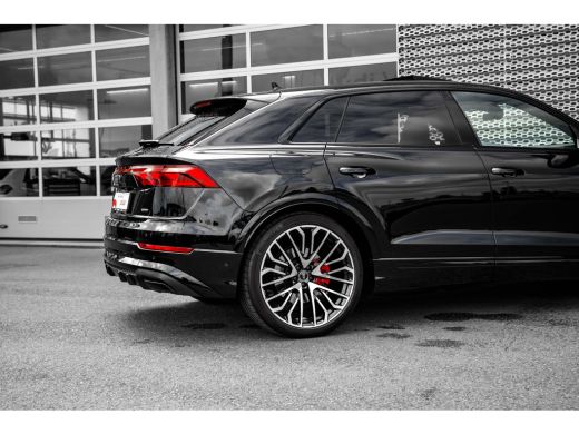 Audi Q8 60 TFSI e quattro Pro Line S Competition | Panoramadak | Trekhaak | Remote Park | Massage | Bang ... ActivLease financial lease