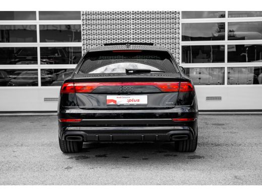 Audi Q8 60 TFSI e quattro Pro Line S Competition | Panoramadak | Trekhaak | Remote Park | Massage | Bang ... ActivLease financial lease