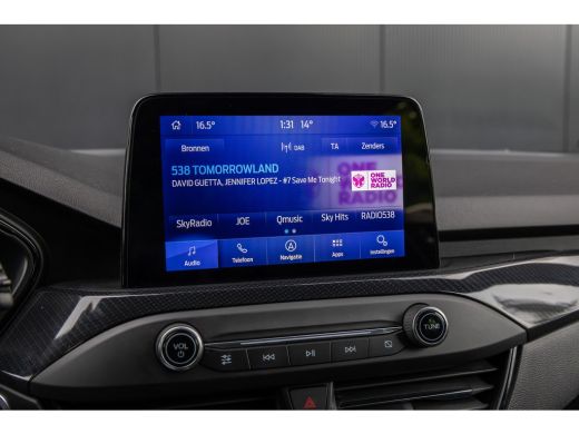 Ford Focus 1.0 EcoBoost ST Line Business | 100% dealer o.h. | Parkeer-camera | Keyless Entry | Apple carplay... ActivLease financial lease