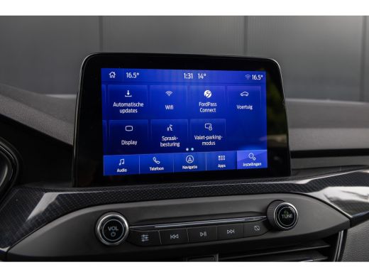 Ford Focus 1.0 EcoBoost ST Line Business | 100% dealer o.h. | Parkeer-camera | Keyless Entry | Apple carplay... ActivLease financial lease