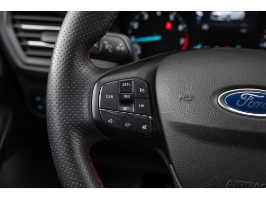 Ford Focus 1.0 EcoBoost ST Line Business | 100% dealer o.h. | Parkeer-camera | Keyless Entry | Apple carplay... ActivLease financial lease