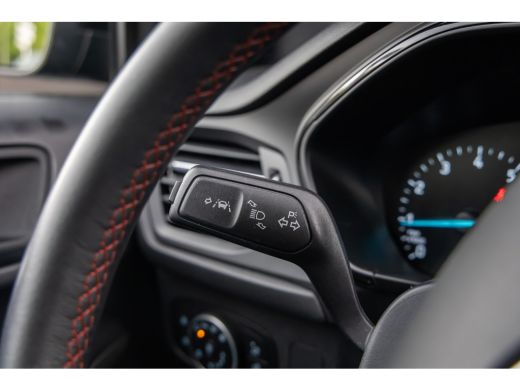 Ford Focus 1.0 EcoBoost ST Line Business | 100% dealer o.h. | Parkeer-camera | Keyless Entry | Apple carplay... ActivLease financial lease