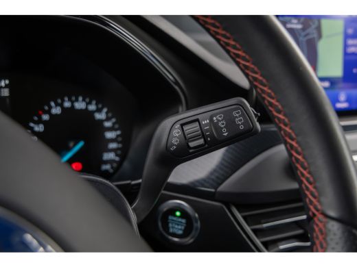 Ford Focus 1.0 EcoBoost ST Line Business | 100% dealer o.h. | Parkeer-camera | Keyless Entry | Apple carplay... ActivLease financial lease