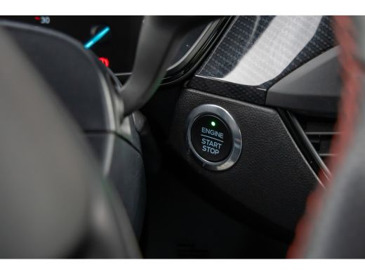 Ford Focus 1.0 EcoBoost ST Line Business | 100% dealer o.h. | Parkeer-camera | Keyless Entry | Apple carplay... ActivLease financial lease