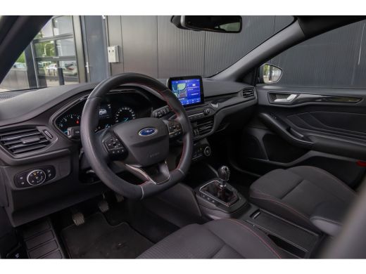 Ford Focus 1.0 EcoBoost ST Line Business | 100% dealer o.h. | Parkeer-camera | Keyless Entry | Apple carplay... ActivLease financial lease